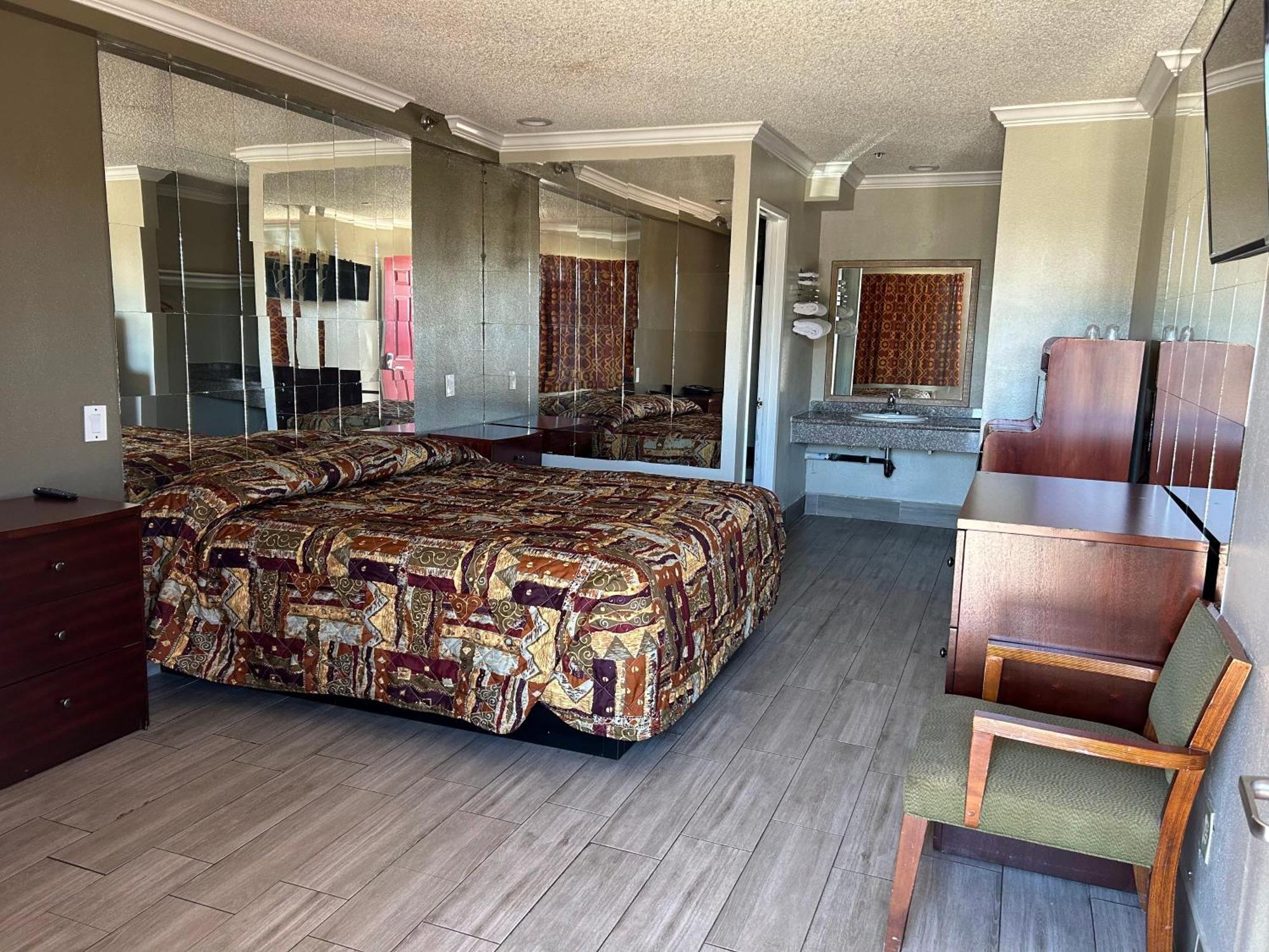 Heritage Inn And Suites Corona Eksteriør bilde